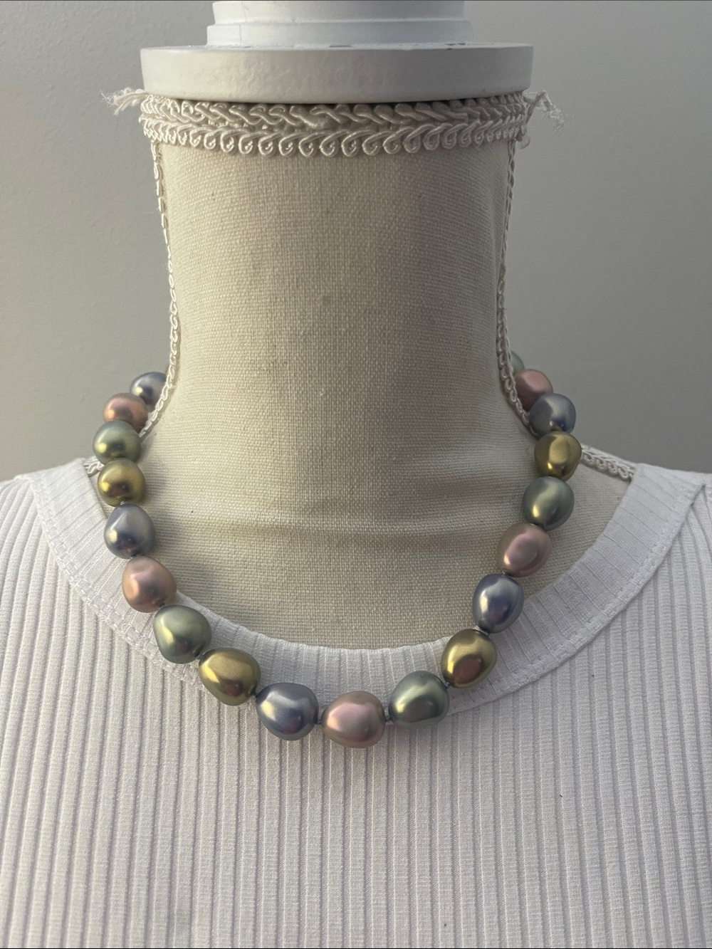 Multicolor Pearl Necklace